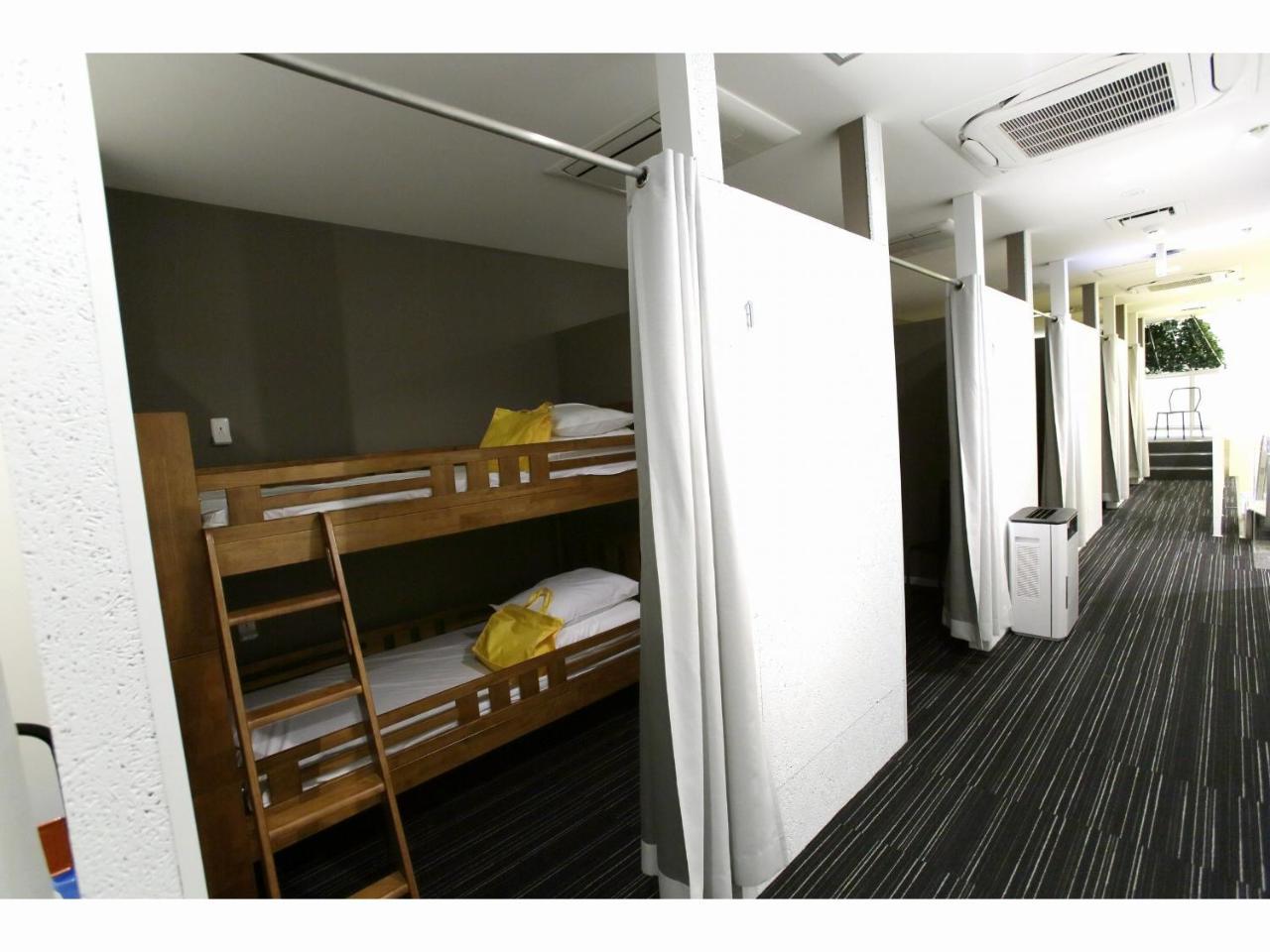 Capsule Hotel Valie Ebisucho Oszaka Kültér fotó