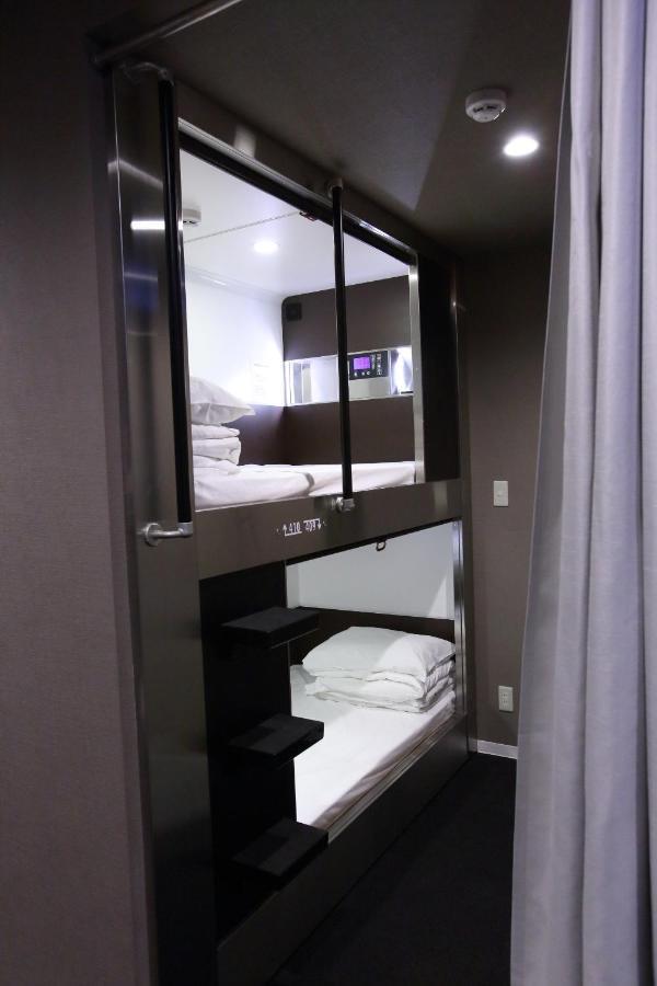 Capsule Hotel Valie Ebisucho Oszaka Kültér fotó